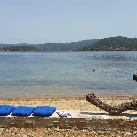 펜션 Thea 밀리나