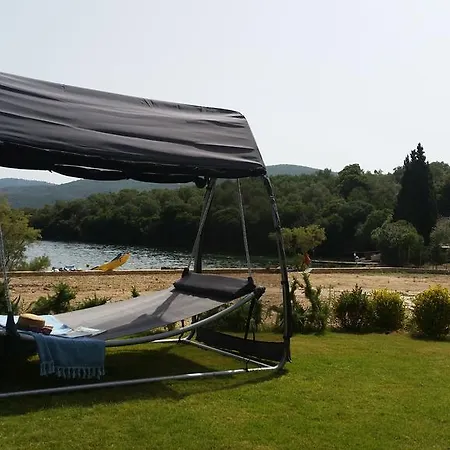 펜션 Thea 밀리나